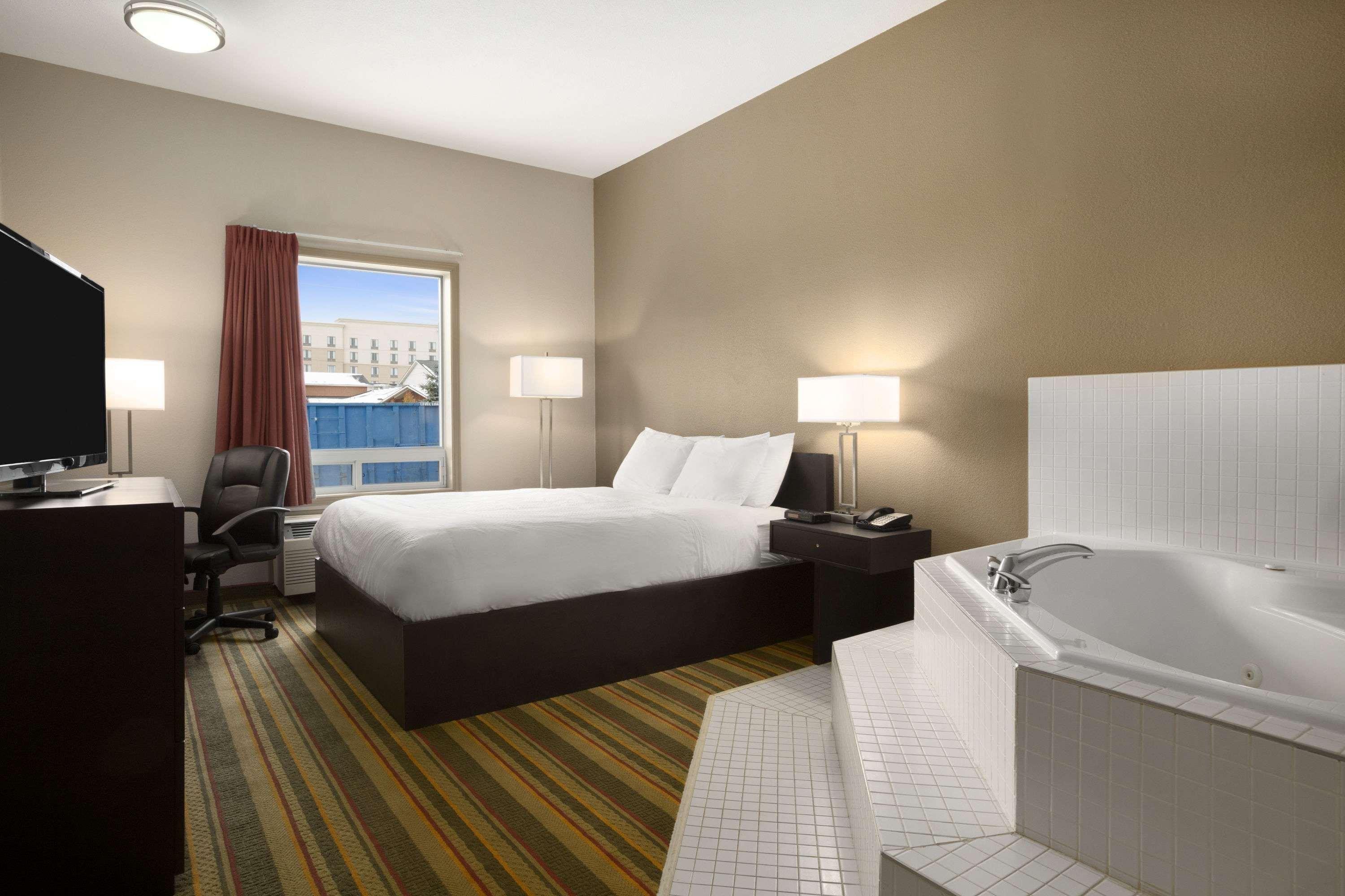 Days Inn By Wyndham Woodstock Εξωτερικό φωτογραφία